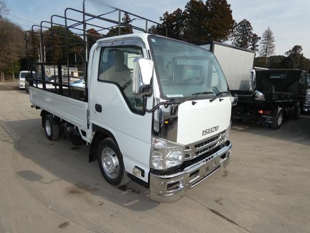 Isuzu Elf 2