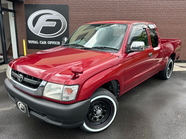 Toyota Hilux 1