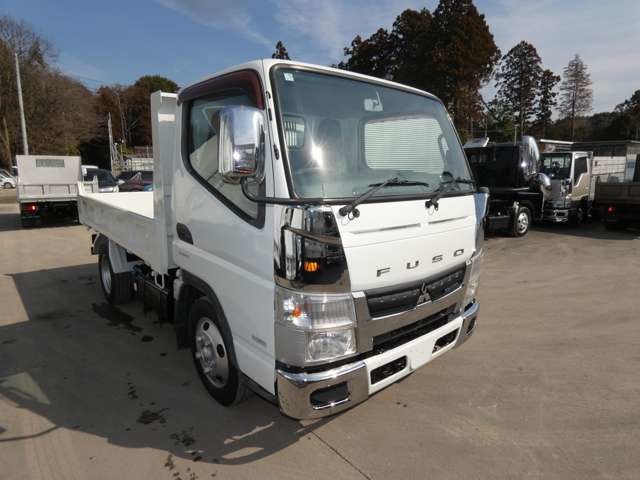 Mitsubishi Fuso Canter 2