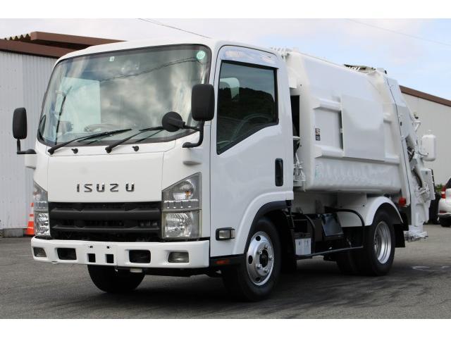 Isuzu Elf 1