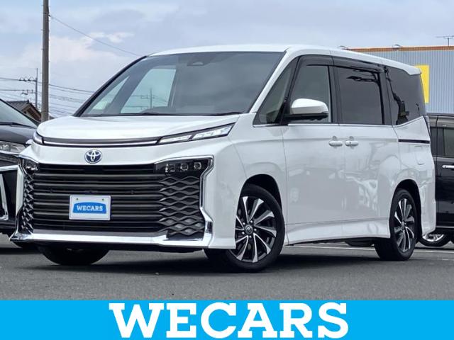 Toyota Voxy 1