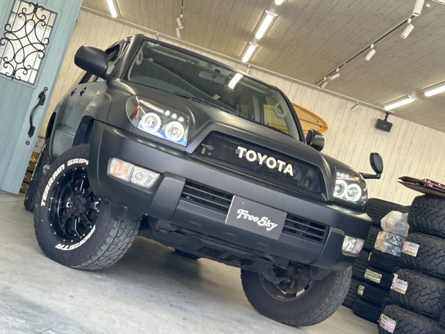 Toyota Hilux Surf 2