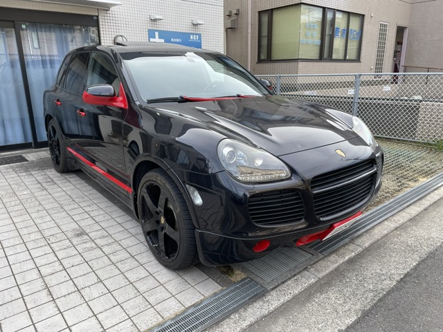 Porsche Cayenne 2