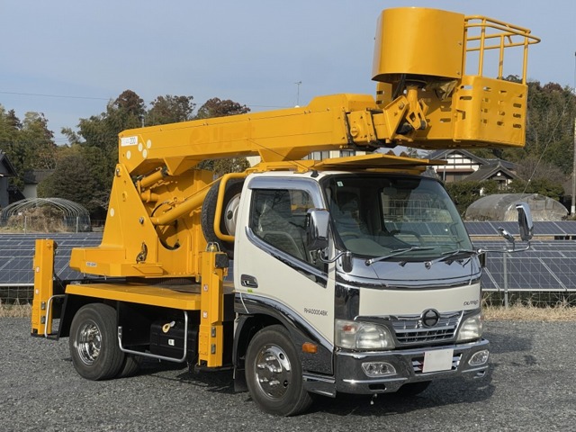 2010 Hino Dutro