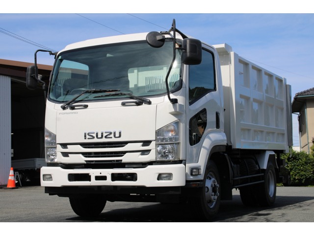 2017 Isuzu Forward