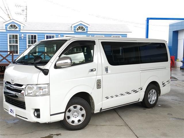 Toyota Hiace Van 1