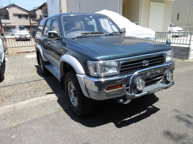 Toyota Hilux Surf 1