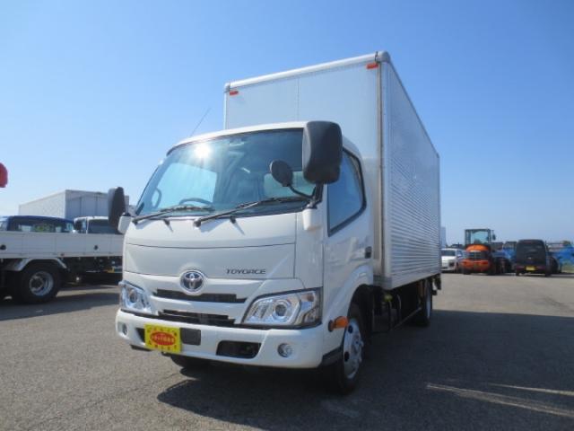 Toyota Toyoace 1