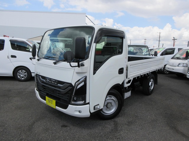 Isuzu Elf 1