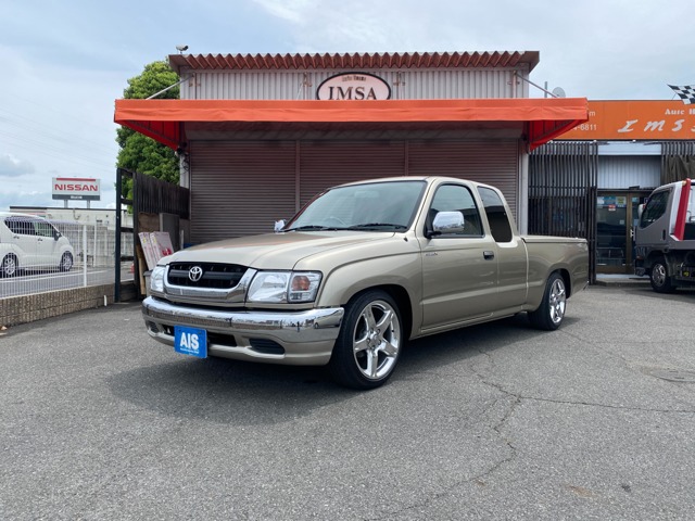 Toyota Hilux 1