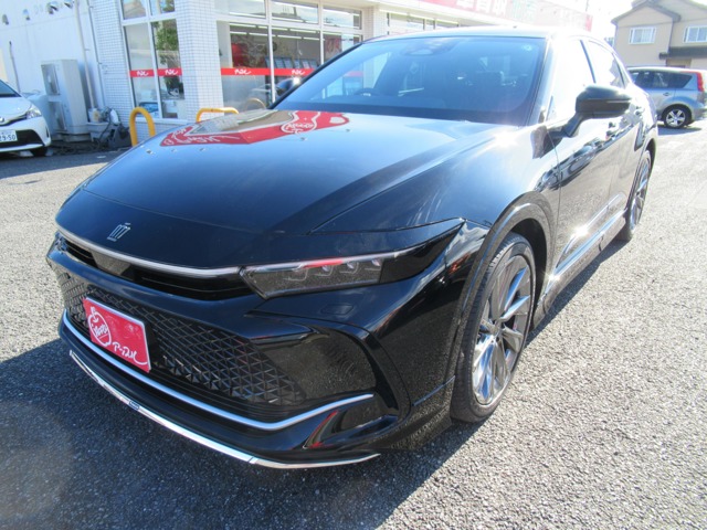 Toyota Crown Crossover 1