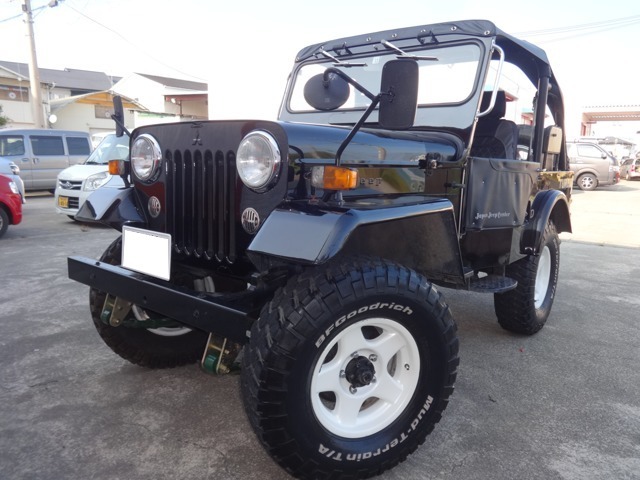 Mitsubishi Jeep 1