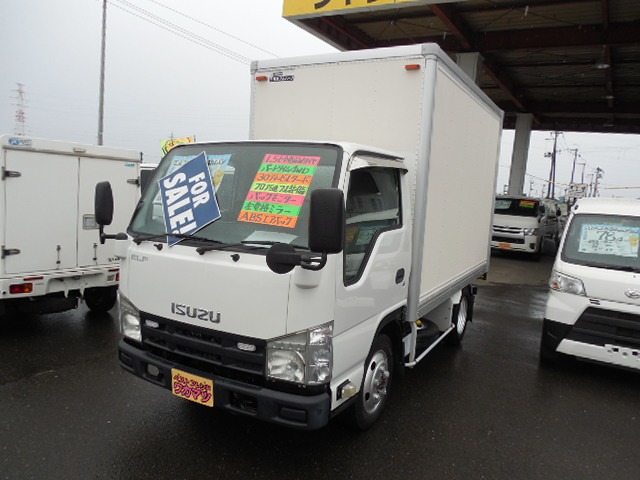 2012 Isuzu Elf