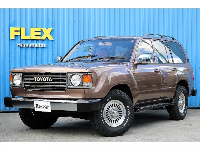 Toyota Land Cruiser 100 2