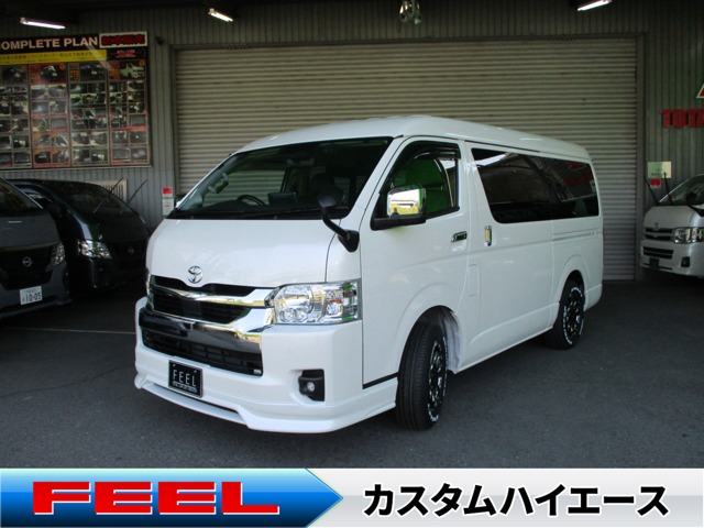 Toyota Hiace 1