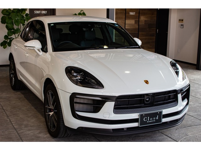 2022 Porsche Macan
