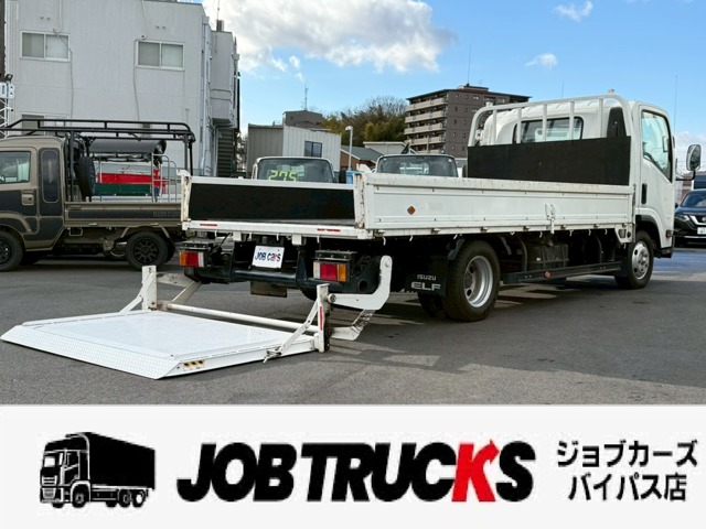 Isuzu Elf 1