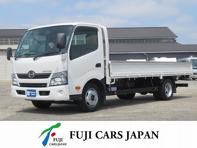 Hino Dutro 1