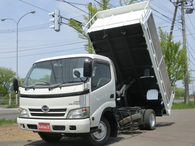 Hino Dutro 1