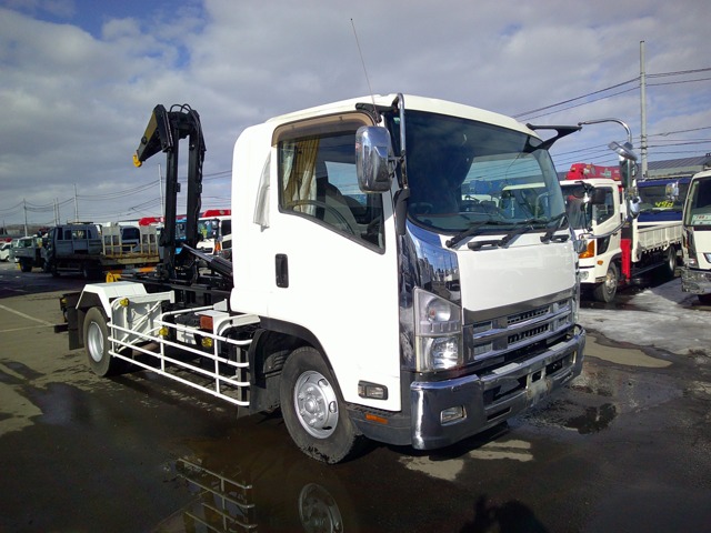 Isuzu Forward 1
