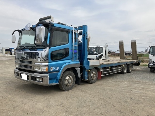 Mitsubishi Fuso Super Great 1