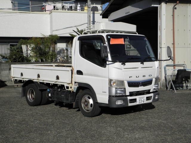 Mitsubishi Fuso Canter 1