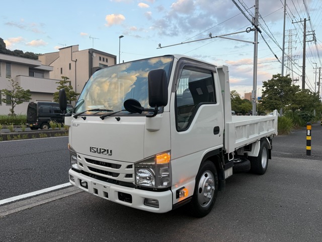2021 Isuzu Elf