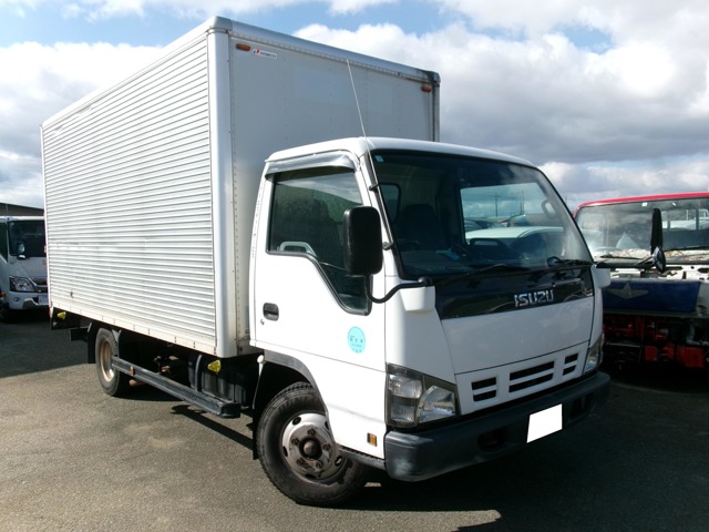 2006 Isuzu Elf