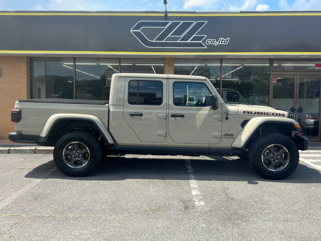 Jeep Gladiator 1