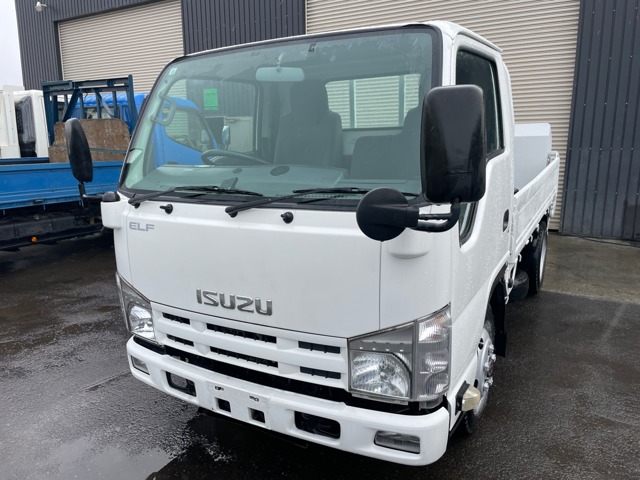 Isuzu Elf 1