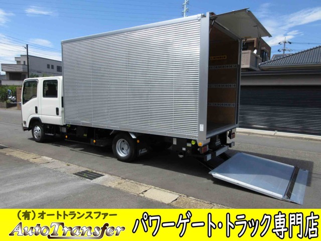 Isuzu Elf 1