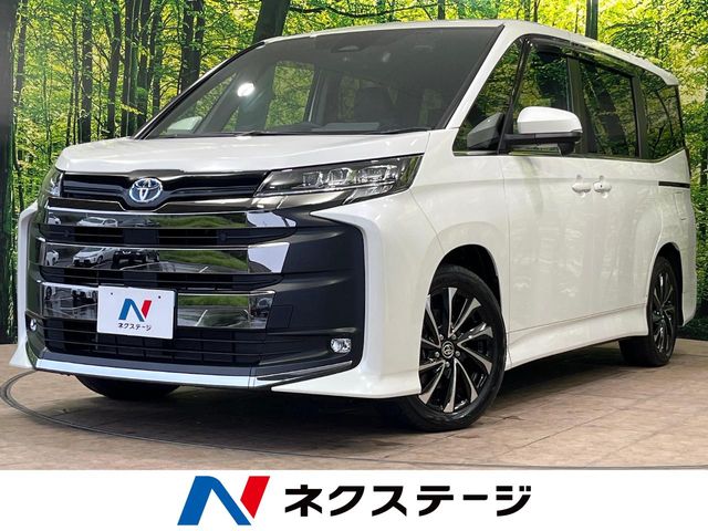 Toyota Noah 1