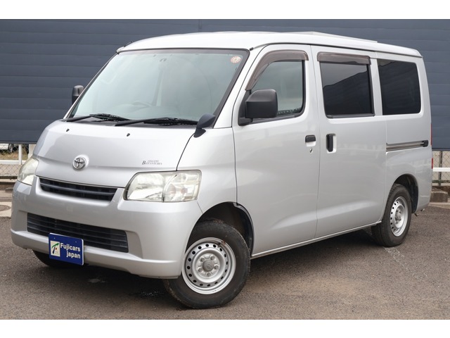 Toyota Light Ace Van 1