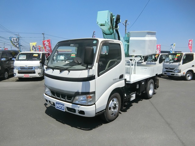 Hino Dutro 1