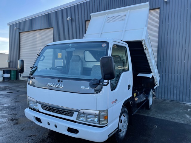 Isuzu Elf 1