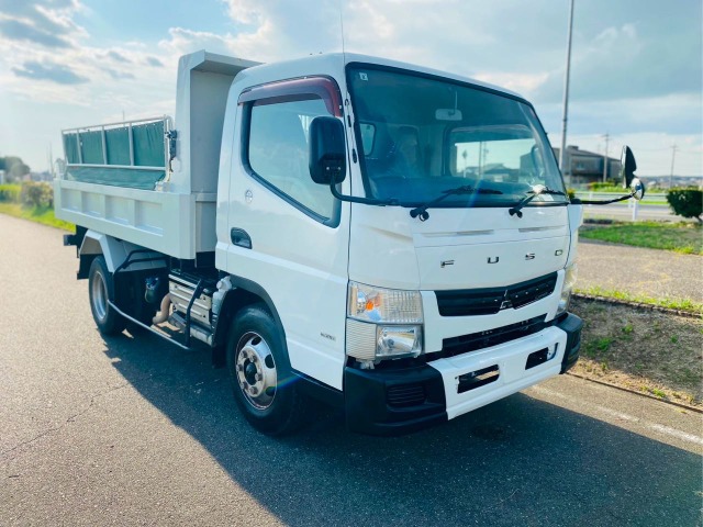 Mitsubishi Fuso Canter 1