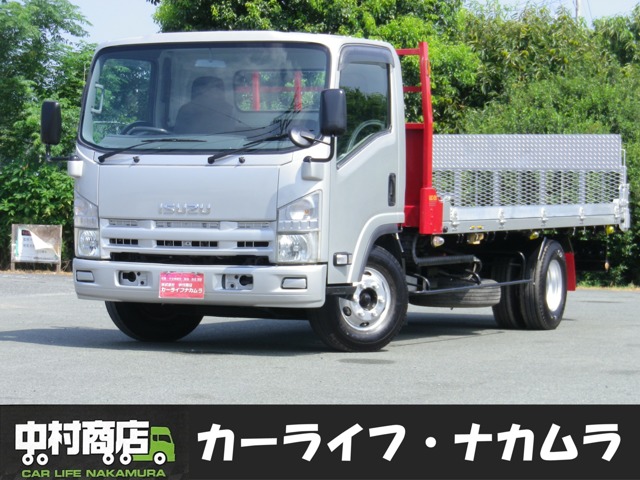 Isuzu Elf 1