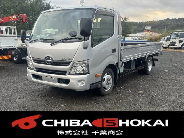 Hino Dutro 1