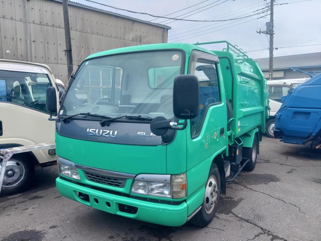 Isuzu Elf 1
