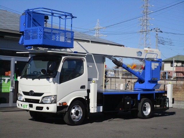 2017 Hino Dutro