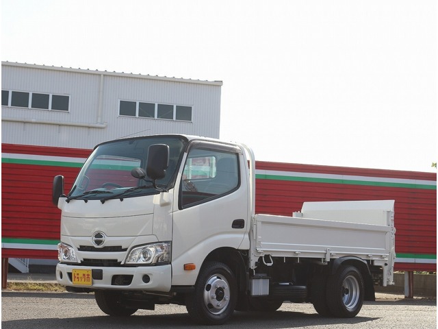Hino Dutro 1