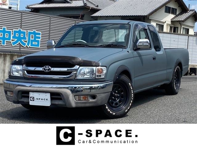 Toyota Hilux 1