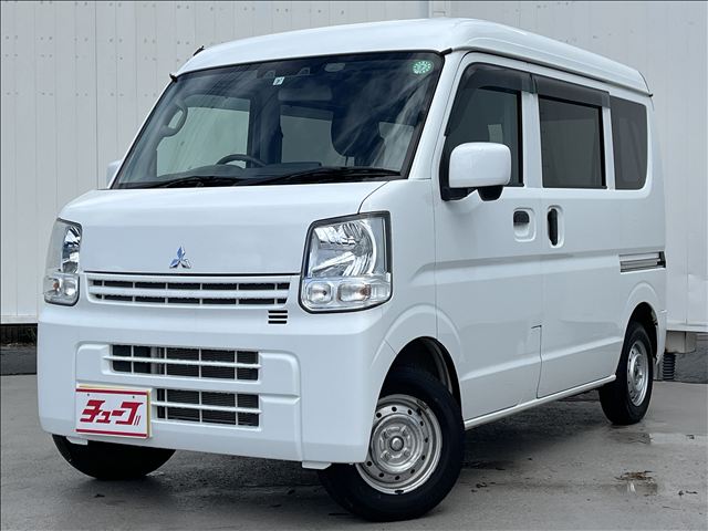 Mitsubishi Minicab Van 1