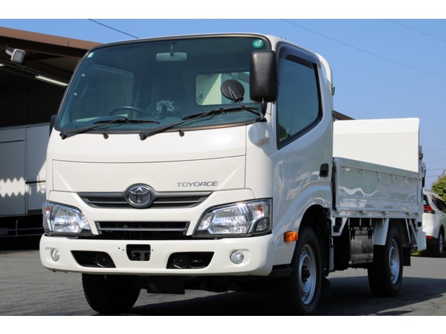 Toyota Toyoace 1