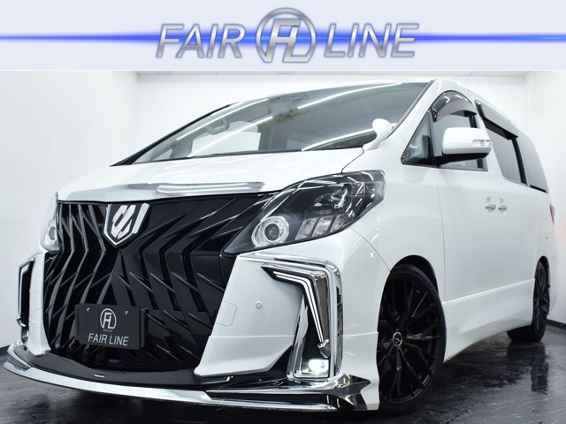 Toyota Alphard 1