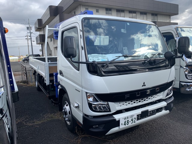 Mitsubishi Fuso Canter 1