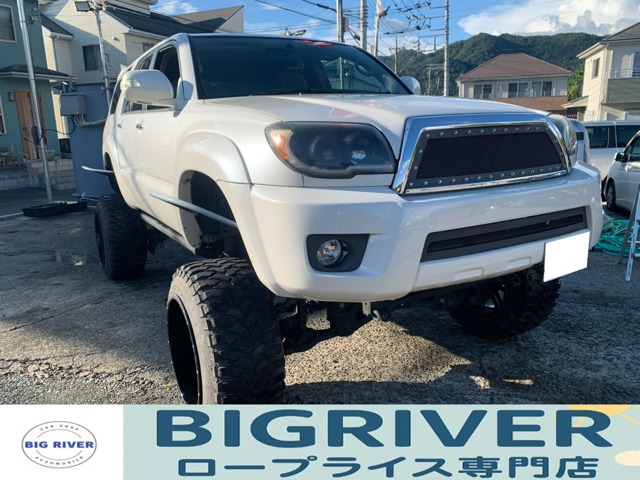 Toyota Hilux Surf 2