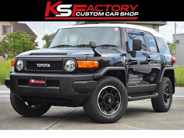 Toyota FJ Cruiser 2