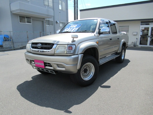 Toyota Hilux 1