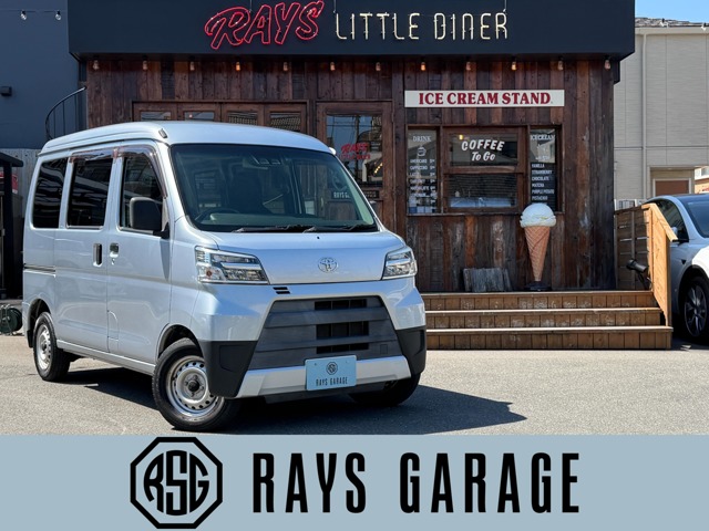 Toyota Pixis Van 1